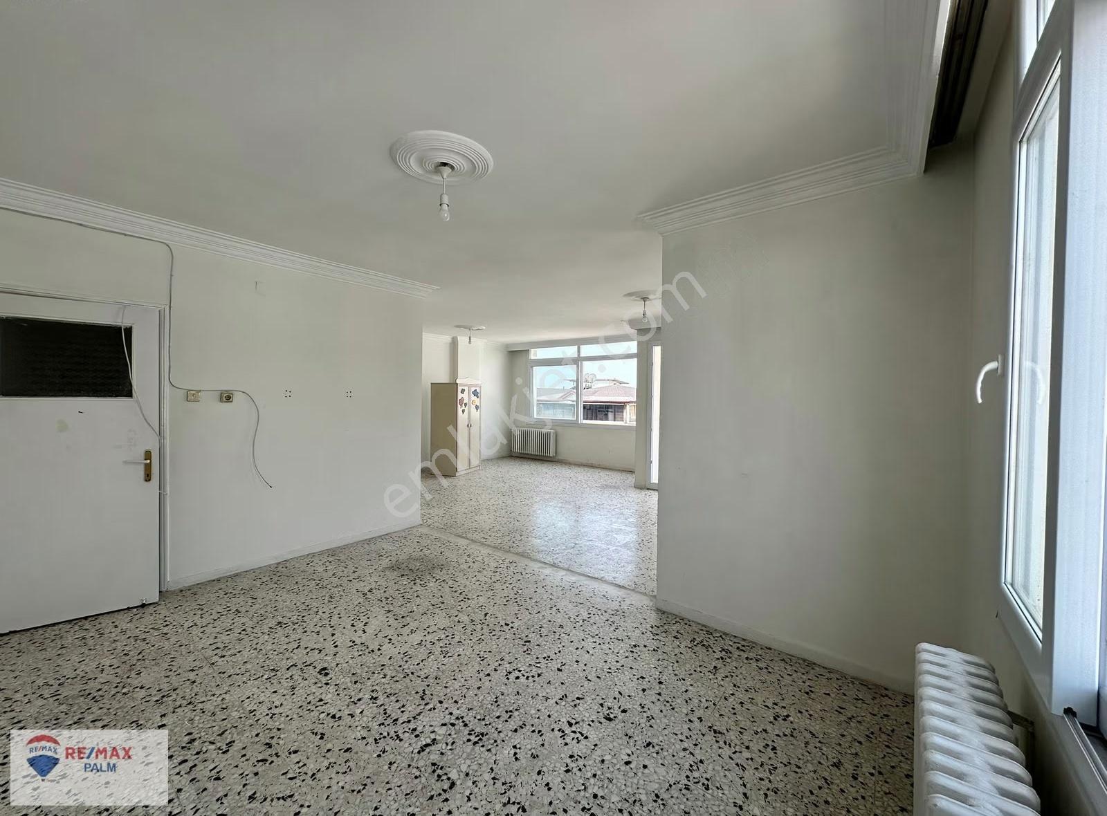 Remax Palm'den Adnan Menderes Blv.da Deniz Manzaralı Kiralık 3+1 - Görsel 18