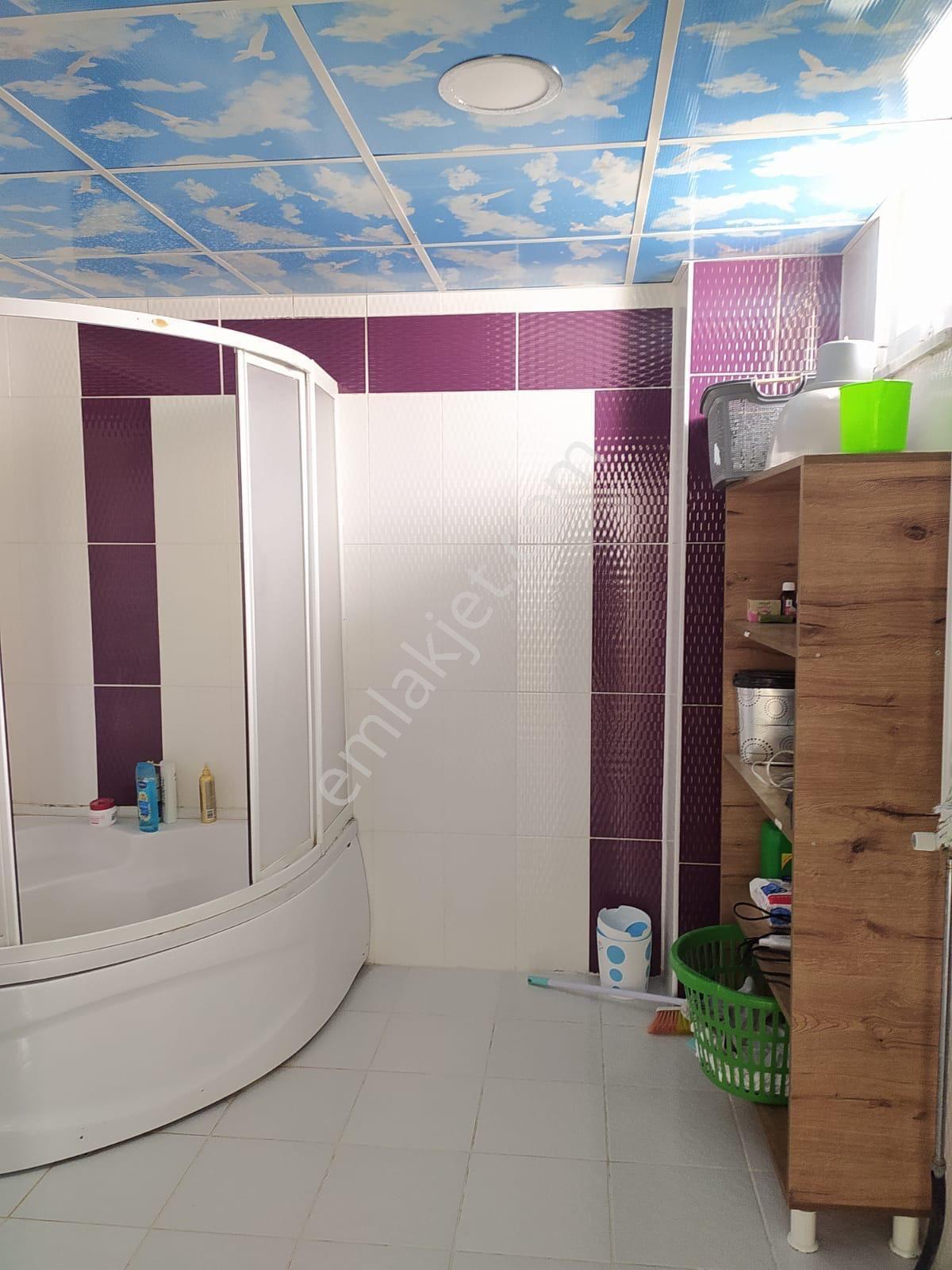 Van Maraş Caddesi Kiralık 2+1 Eşyali Daire. - Görsel 12