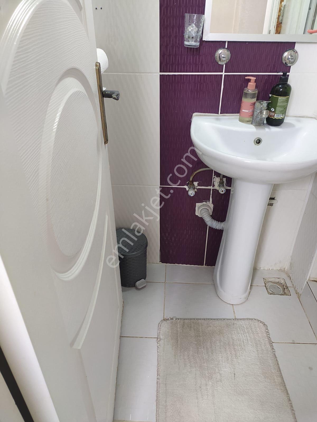 Van Maraş Caddesi Kiralık 2+1 Eşyali Daire. - Görsel 5