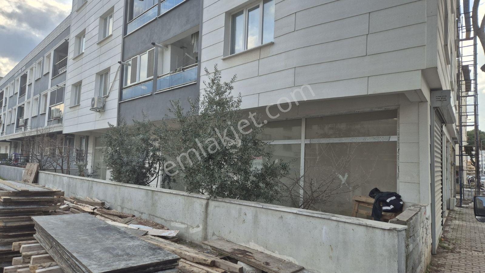 Özgün Gm'den - Muradiye Alt Geçitin Yanında Kiralık Büyük Dükkan - Görsel 22