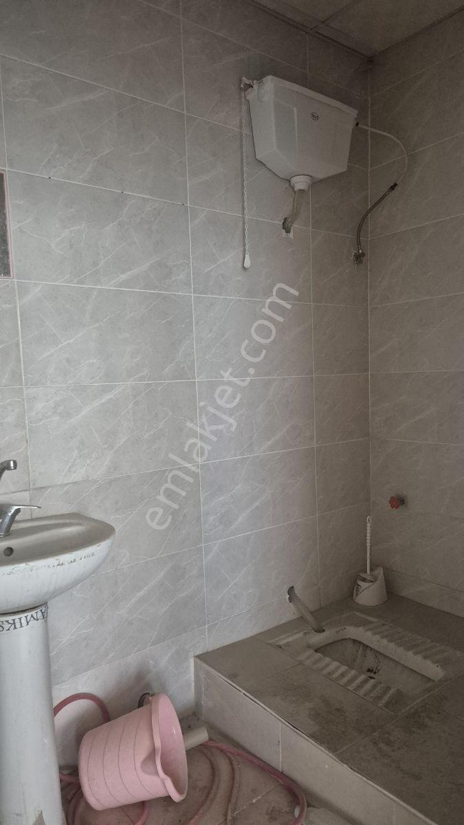 Özgün Gm'den - Muradiye Alt Geçitin Yanında Kiralık Büyük Dükkan - Görsel 18