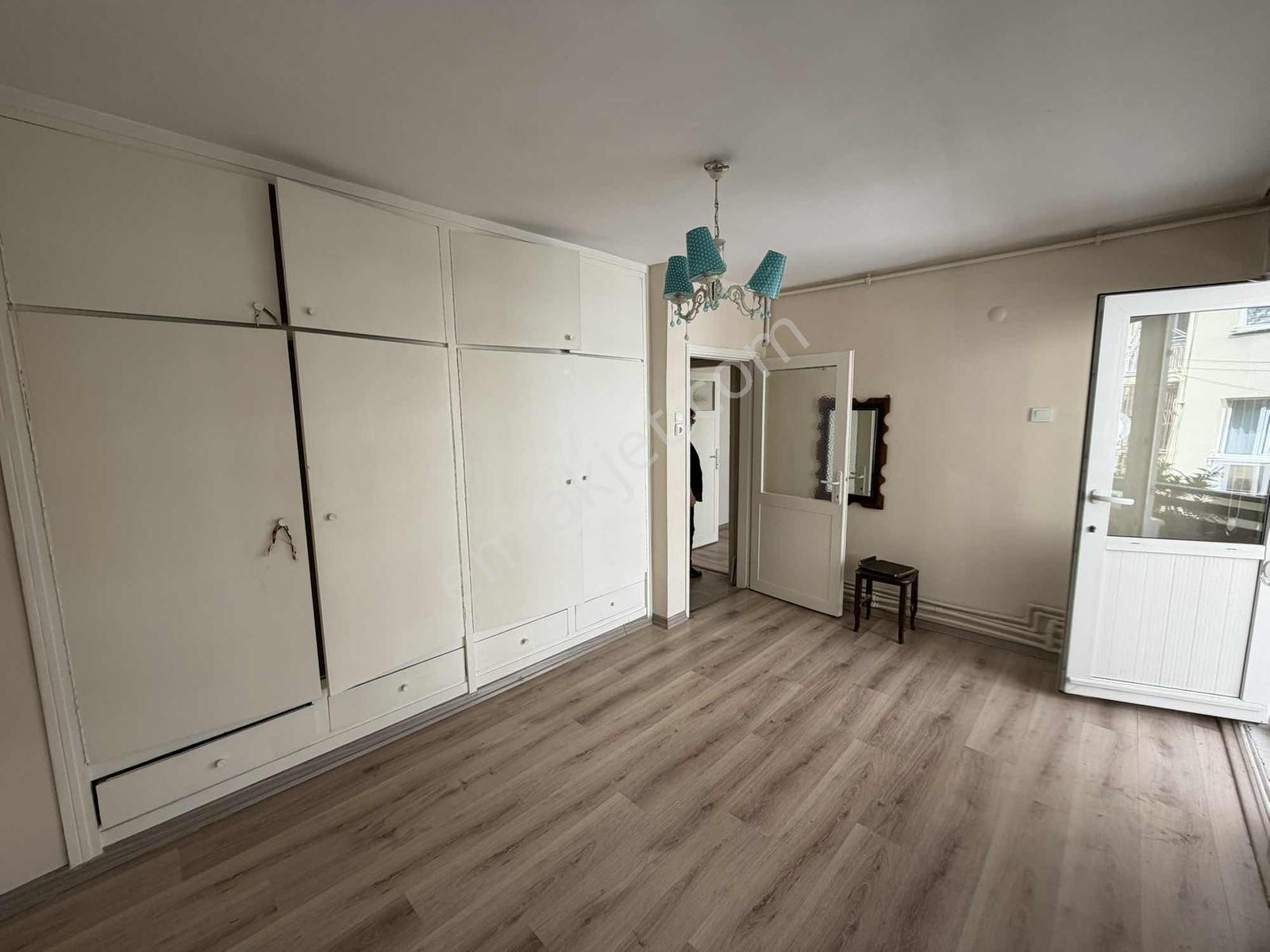 Özgün Gm'den - 2.anafartalar'da Kiralık Ara Kat 3+1 Daire - Görsel 16