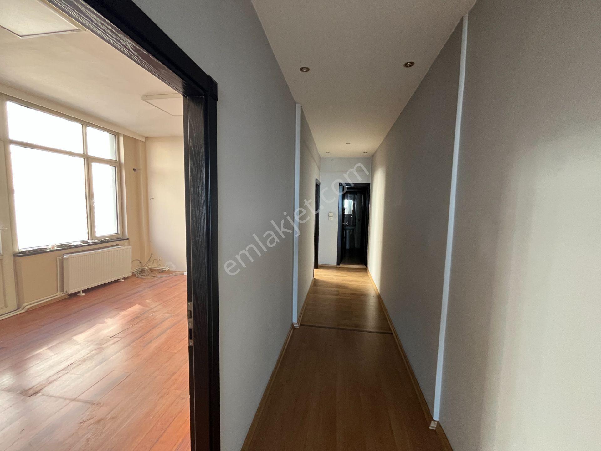 Meydan'da Kiralık Prestijli Ofis Fırsatı - Maraş Cad. Cepheli - Görsel 14