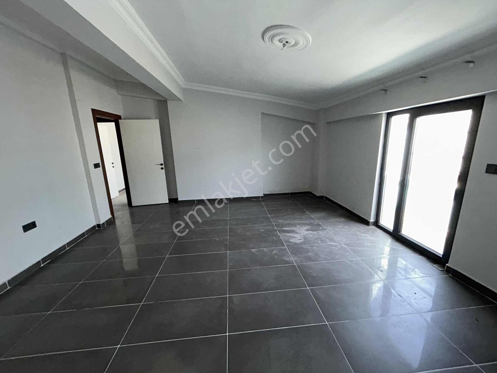 Yeni Binada Geniş Kullanımlı 4+1 Dubleks Daire - Görsel 2