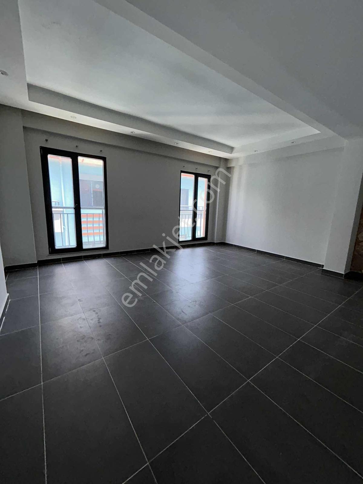 Yeni Binada Geniş Kullanımlı 4+1 Dubleks Daire - Görsel 32