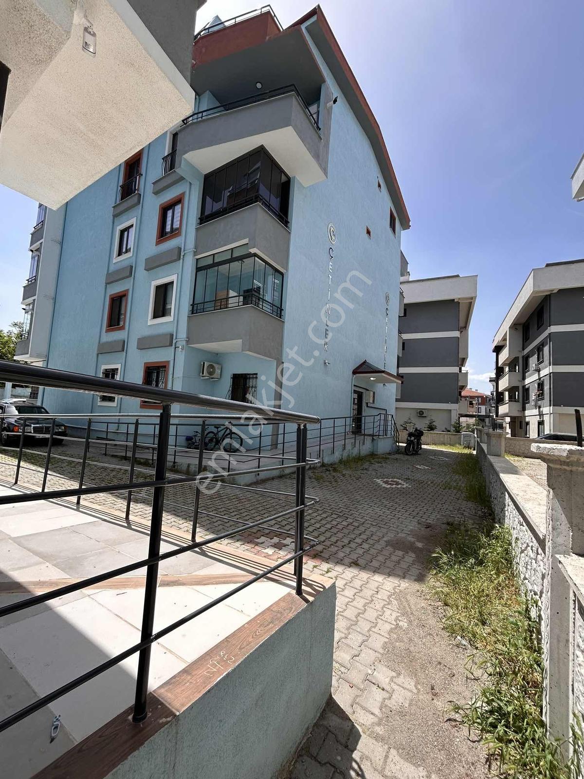 Yeni Binada Geniş Kullanımlı 4+1 Dubleks Daire