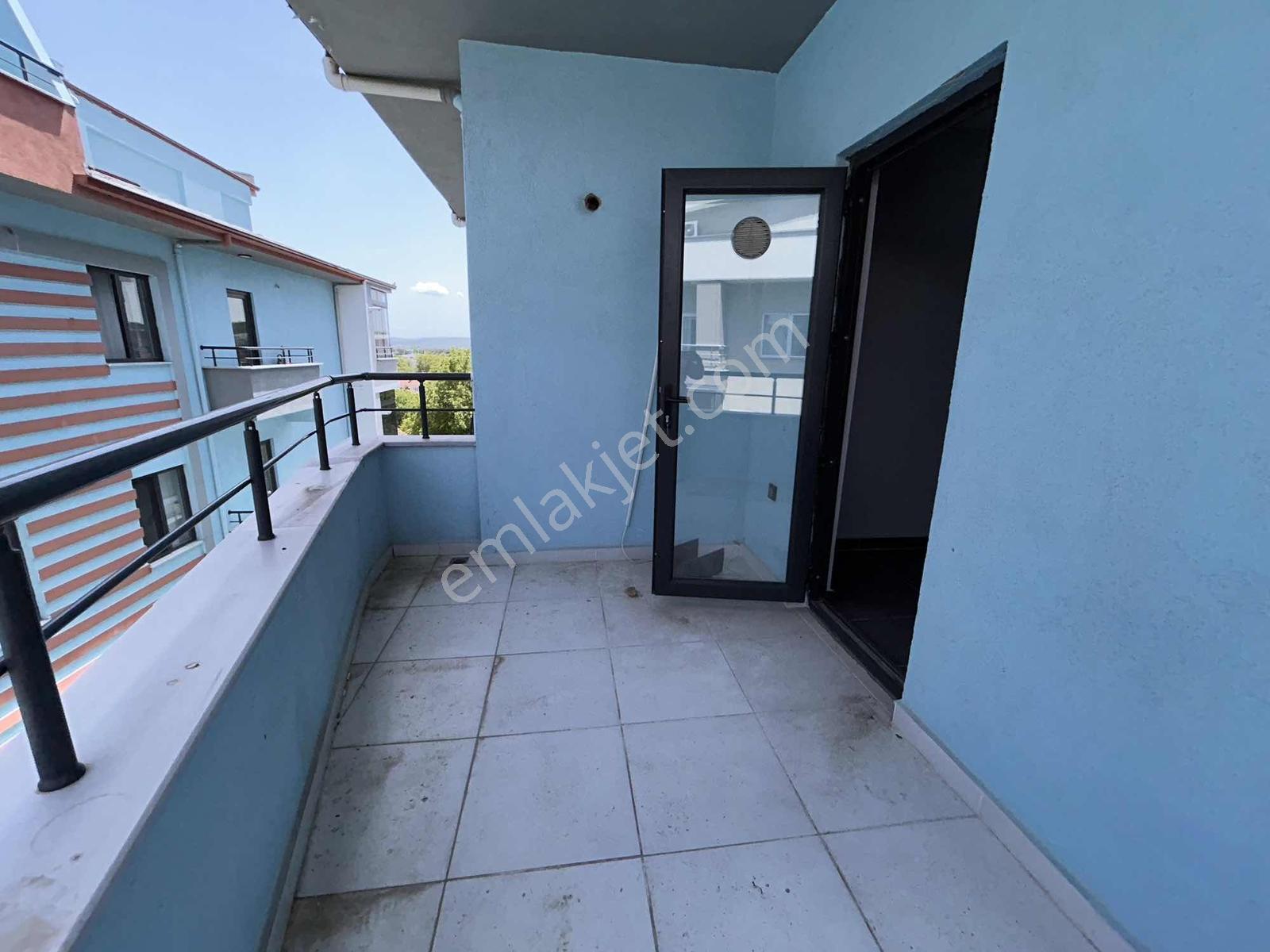 Yeni Binada Geniş Kullanımlı 4+1 Dubleks Daire - Görsel 24