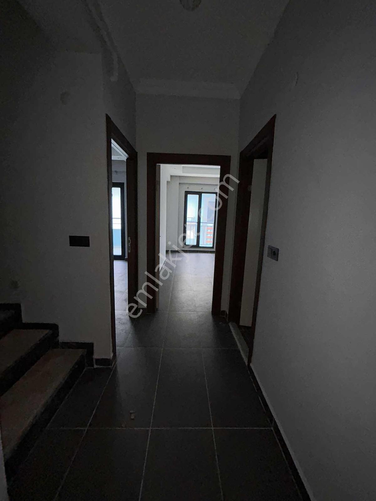 Yeni Binada Geniş Kullanımlı 4+1 Dubleks Daire - Görsel 35