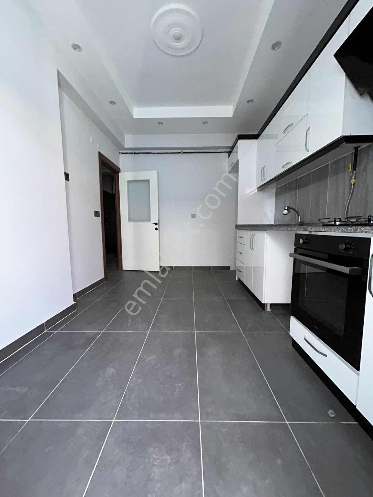 Yeni Binada Geniş Kullanımlı 4+1 Dubleks Daire - Görsel 23