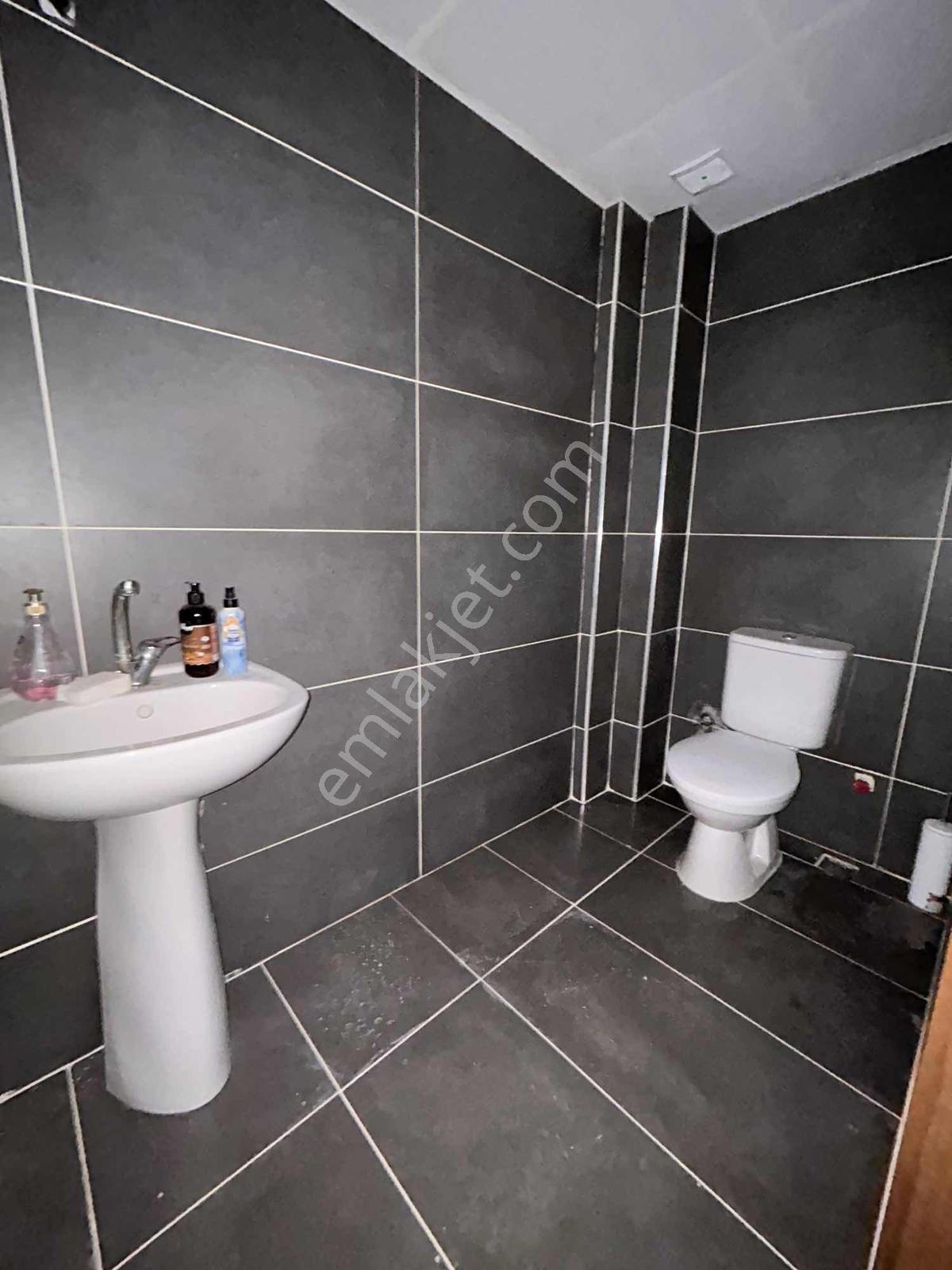 Yeni Binada Geniş Kullanımlı 4+1 Dubleks Daire - Görsel 30