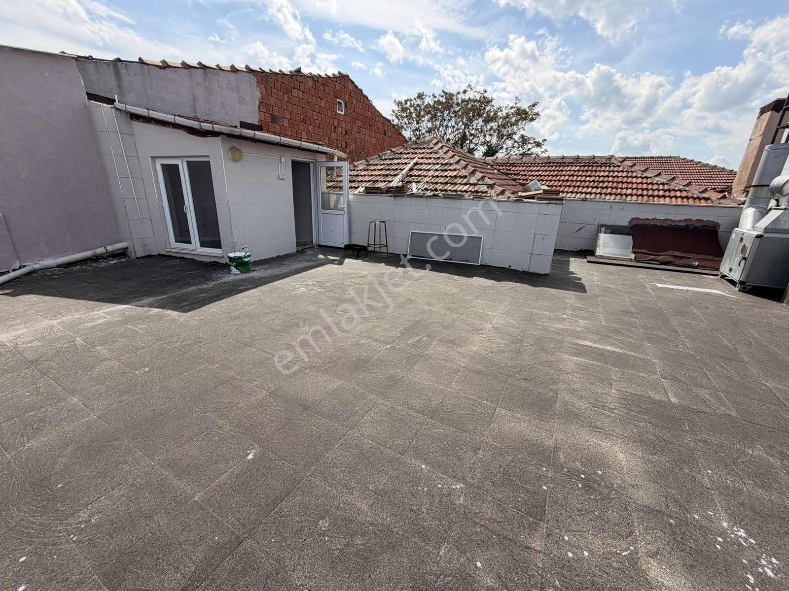 Edirne Mithatpaşa Mah. 2 Katlı Teraslı Kiralık İş Yeri - Görsel 2