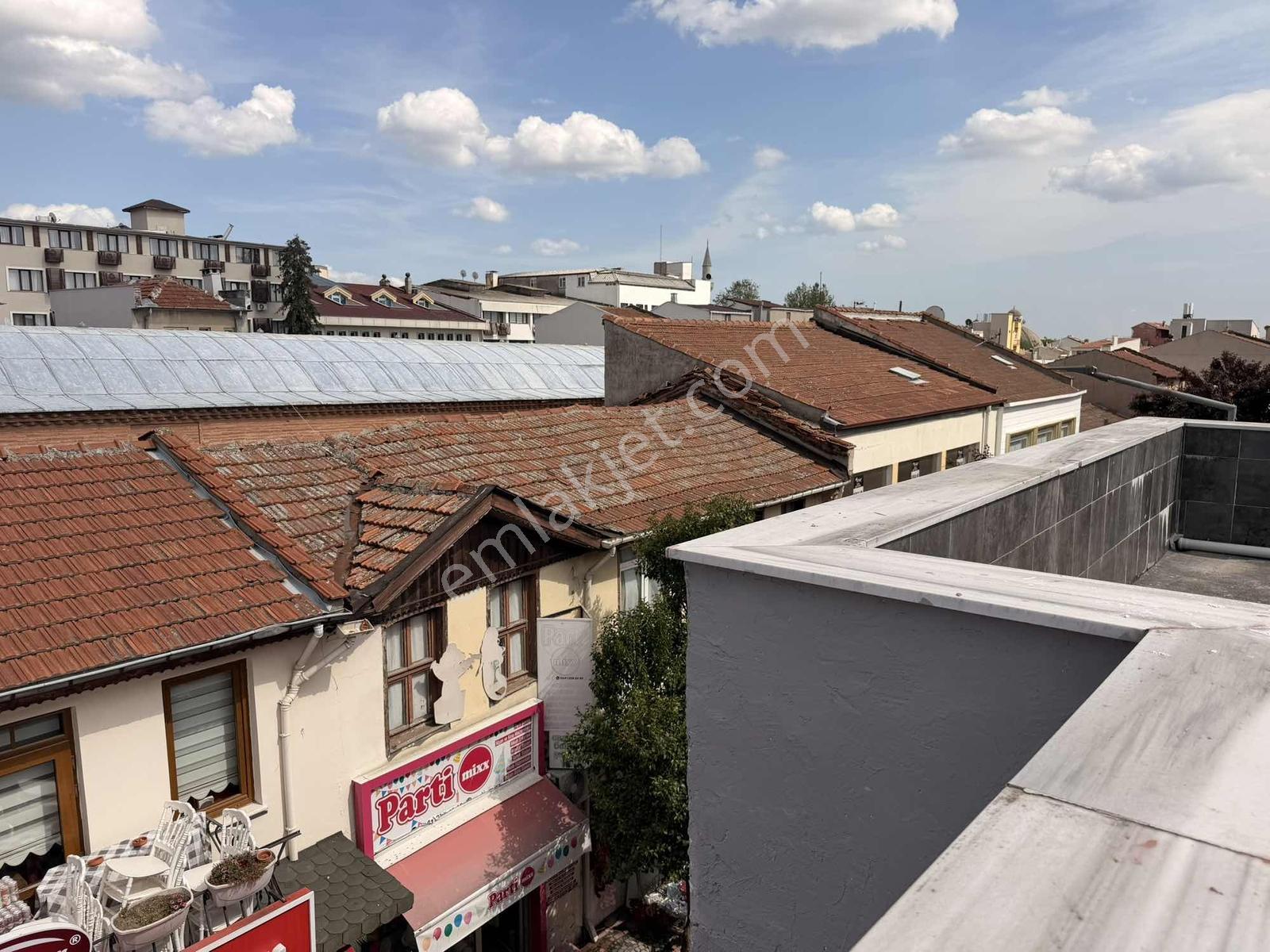 Edirne Mithatpaşa Mah. 2 Katlı Teraslı Kiralık İş Yeri - Görsel 11
