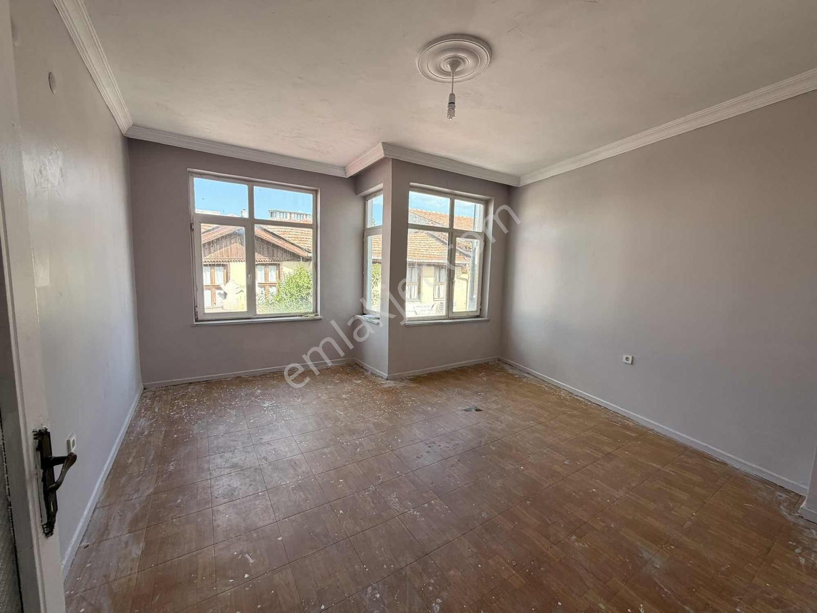 Edirne Mithatpaşa Mah. 2 Katlı Teraslı Kiralık İş Yeri - Görsel 18