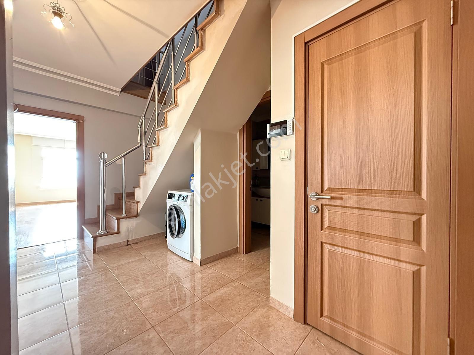 Tek Tapu Çift Daire ! Ank Manzaralı 4+1 280m2 Kapalı Teras + 1+1 - Görsel 3