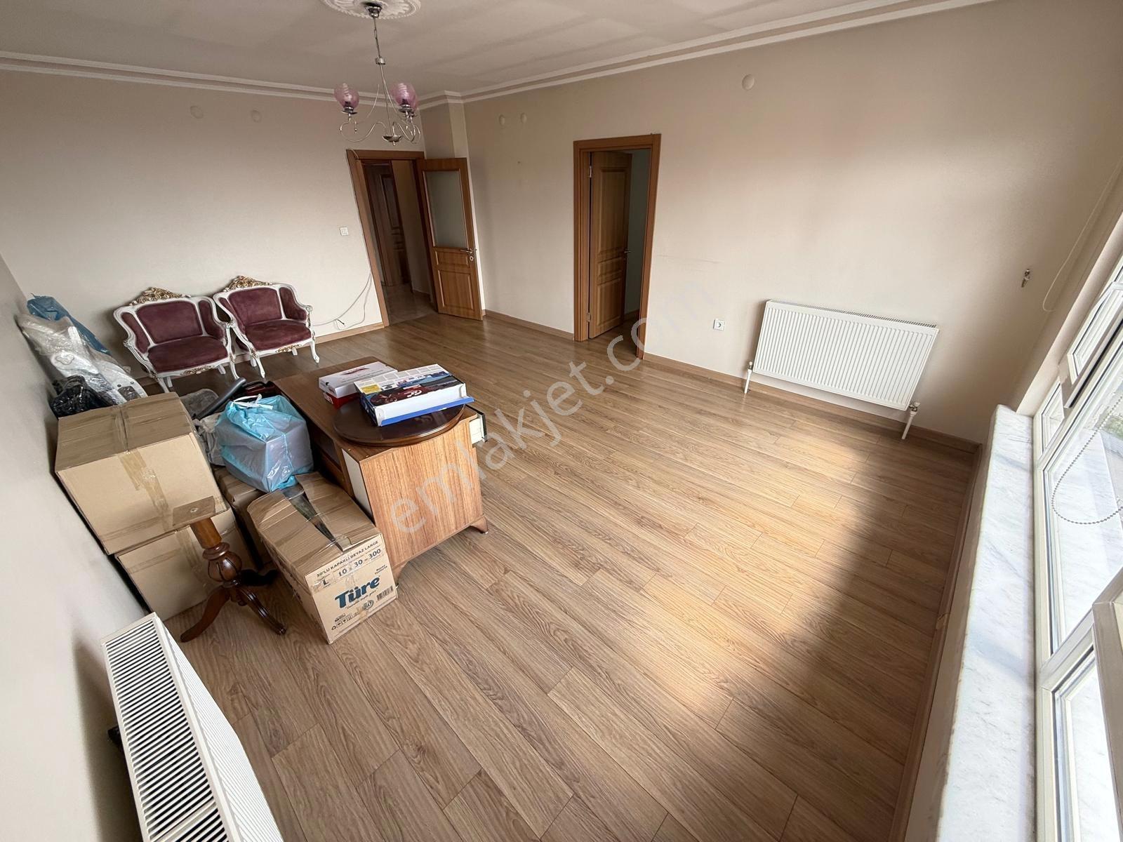 Tek Tapu Çift Daire ! Ank Manzaralı 4+1 280m2 Kapalı Teras + 1+1 - Görsel 13