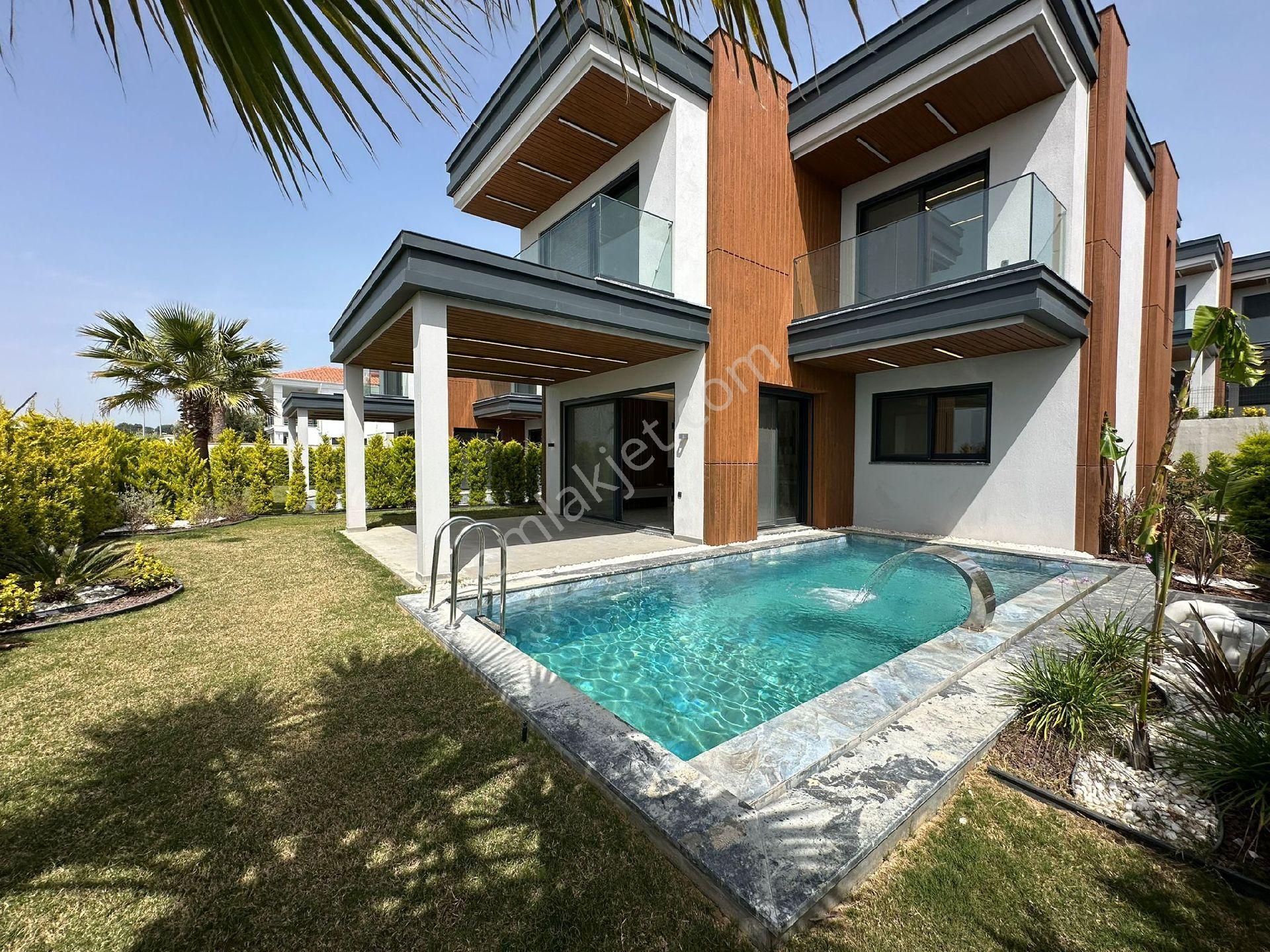 Kuşadası Soğucak Tek Müstakil Manzaralı 4+1 Lüx Villa - Görsel 5