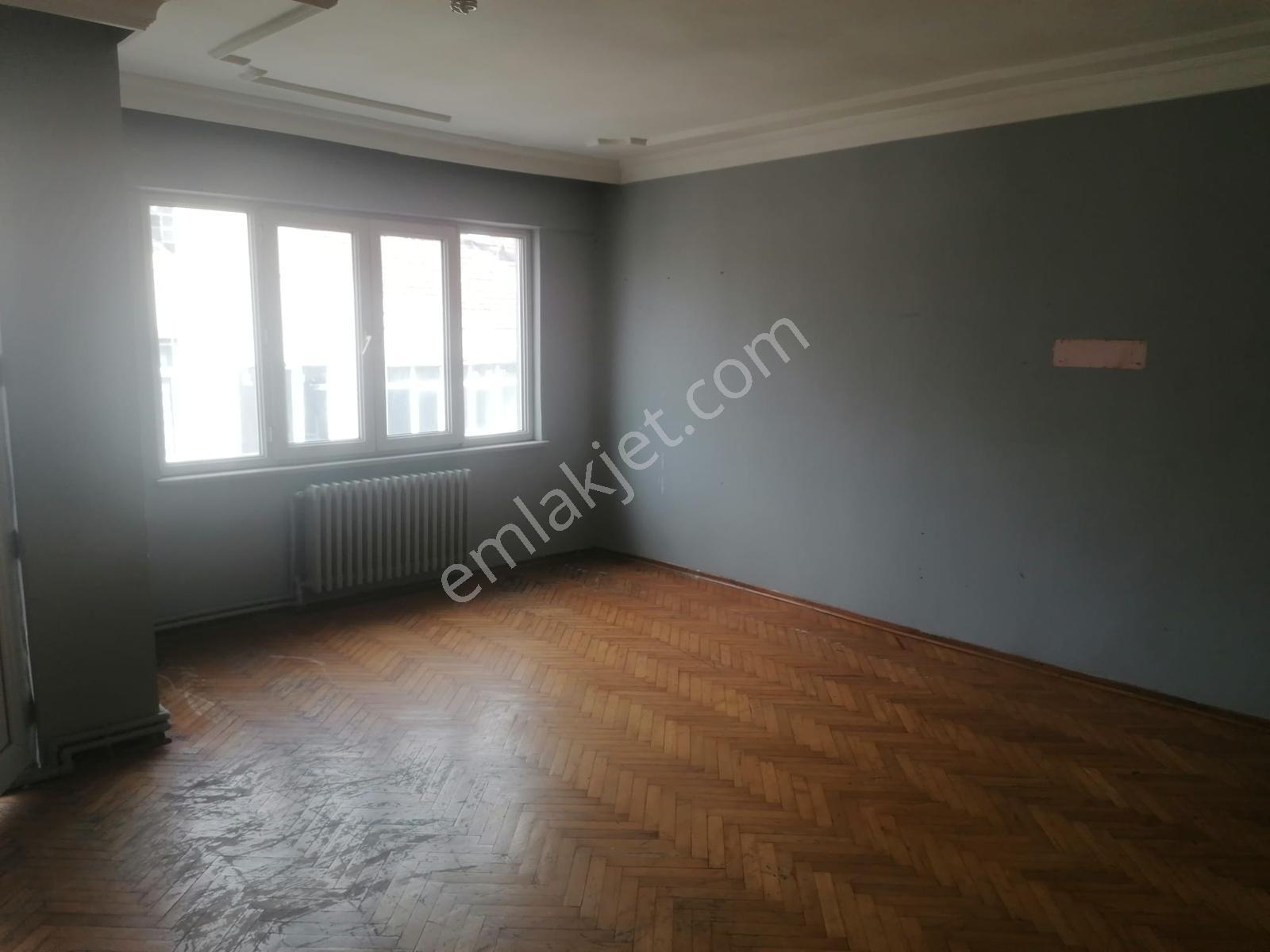 Tekirdağ Çorlu Kumyol Caddesi 3+1 142 M2 Satılık Fırsat Daire - Görsel 5