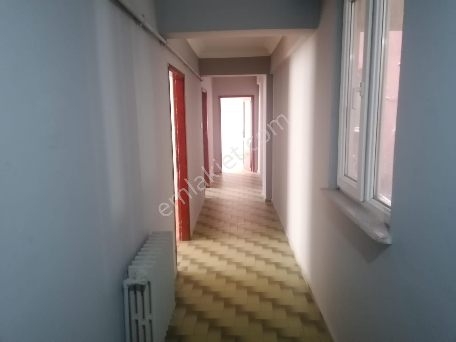 Tekirdağ Çorlu Kumyol Caddesi 3+1 142 M2 Satılık Fırsat Daire - Görsel 7