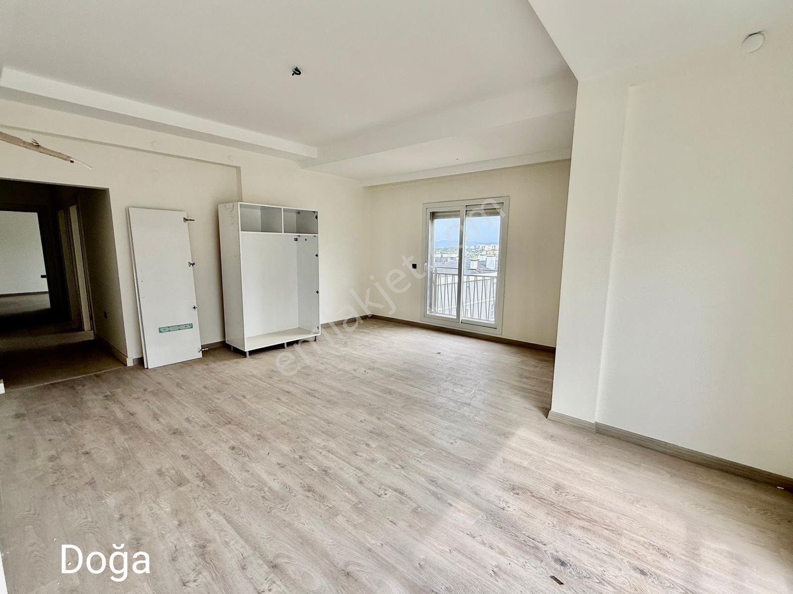 Kuşadası Merkeze Yakın Güvenlik Ve Havuzlu Site 3+1 Onu Acik - Görsel 8