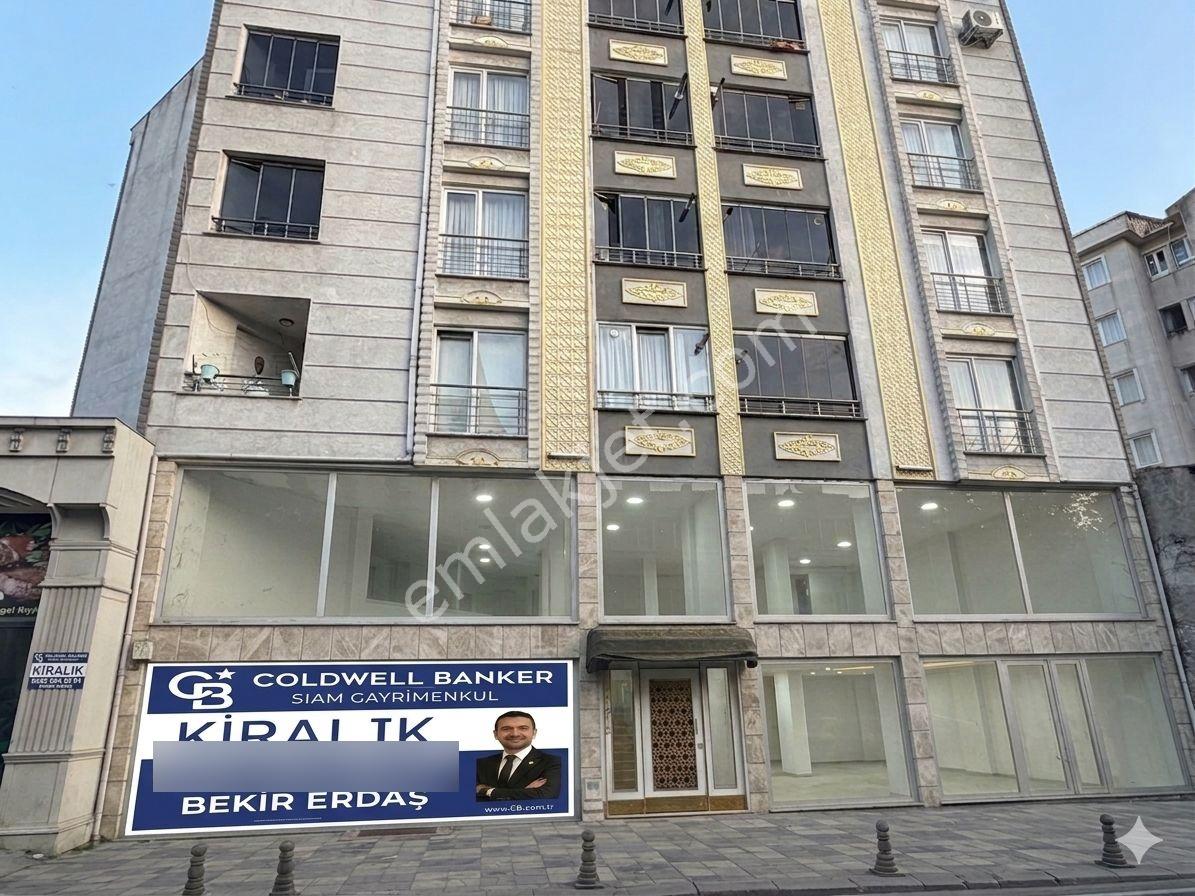Tekirdağ Çorlu Salih Omurtak Cad Üzerinde Kiralık Dükkan Mağaza