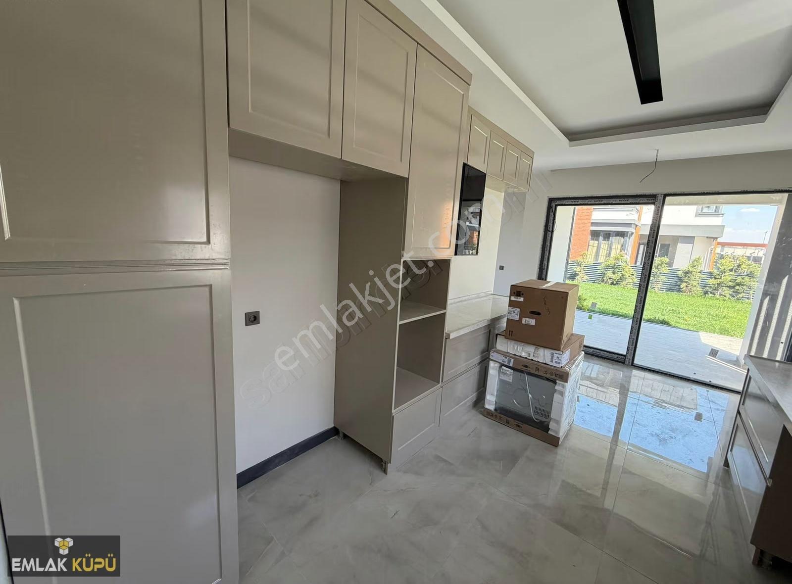 Bağlıca Mahallesi Satılık 5+1 Site İçinde Geniş Bahçeli Villa - Görsel 19