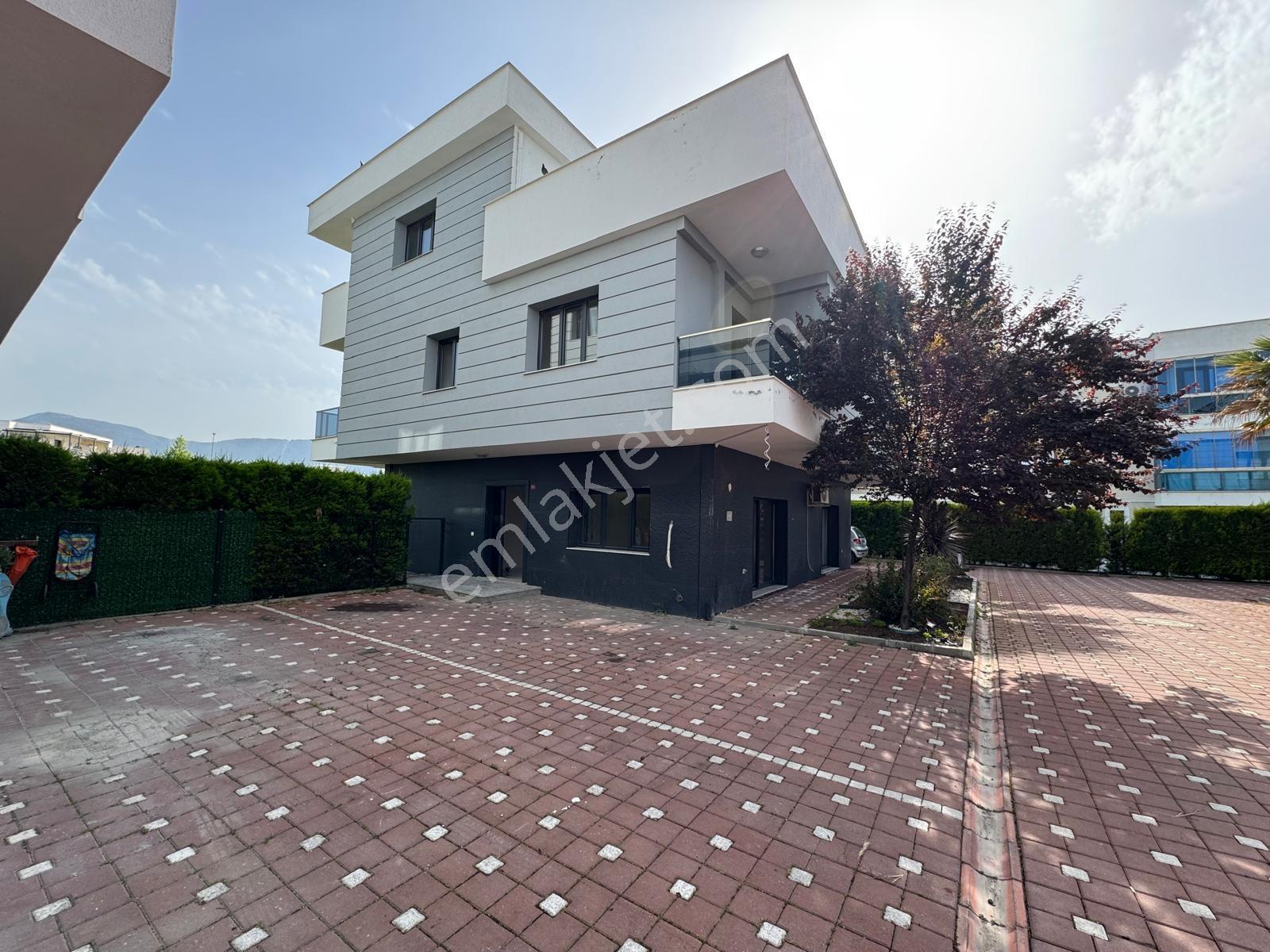 Karaali Villalar Bölgesi Satılık 4+1 İkiz Villa - Görsel 29