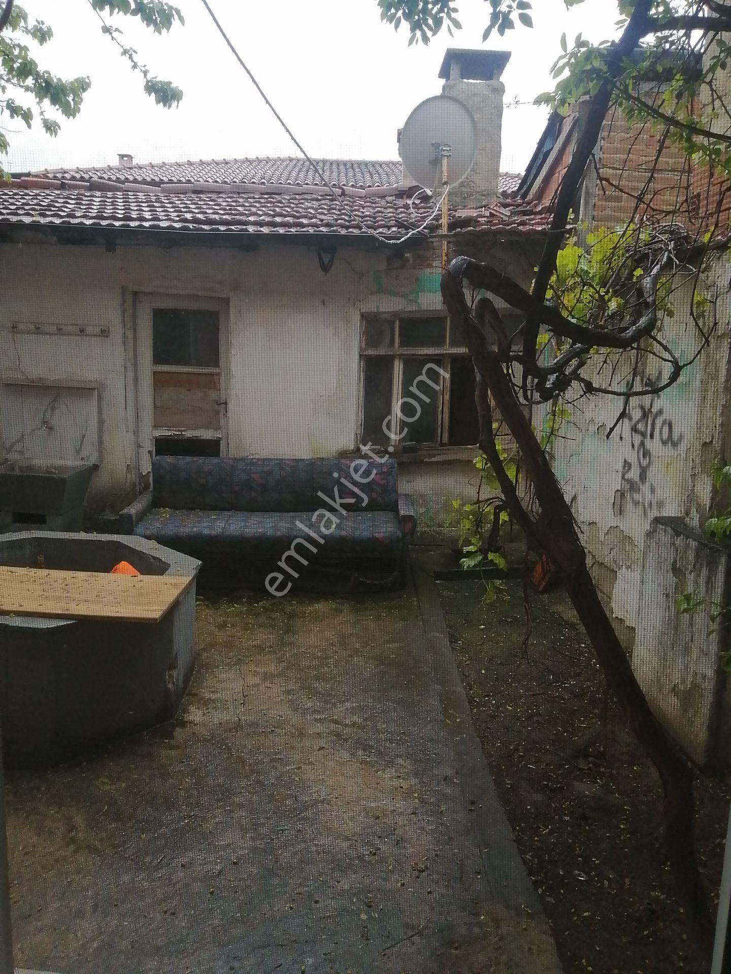 Yenişehir Merkezde Tapuda Avlulu Kargir Ev Ve Dükkan Geçen Mülk - Görsel 18