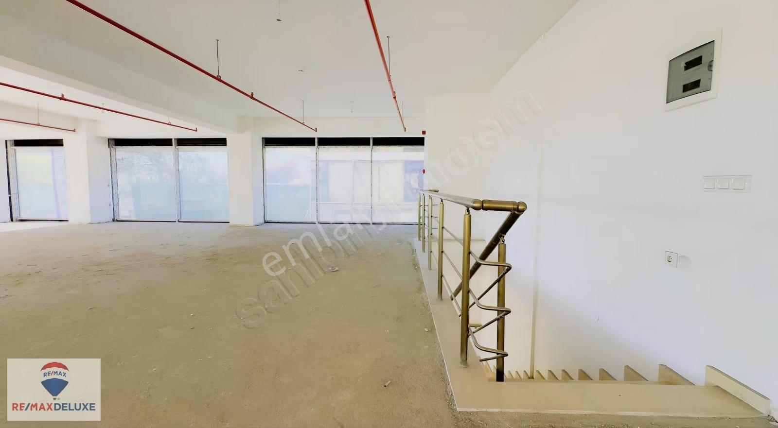 Kocaeli Çayırova'da Kiralık 565 M2 Dükkan & Mağaza - Görsel 2