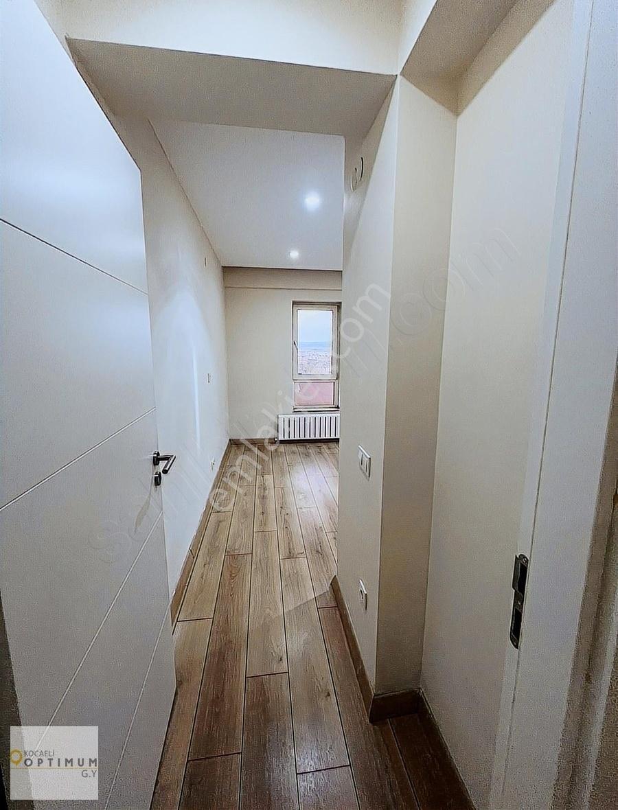 Başıskele Casaba Suite Sitesinde Kiralık 2+1 Daire - Görsel 24