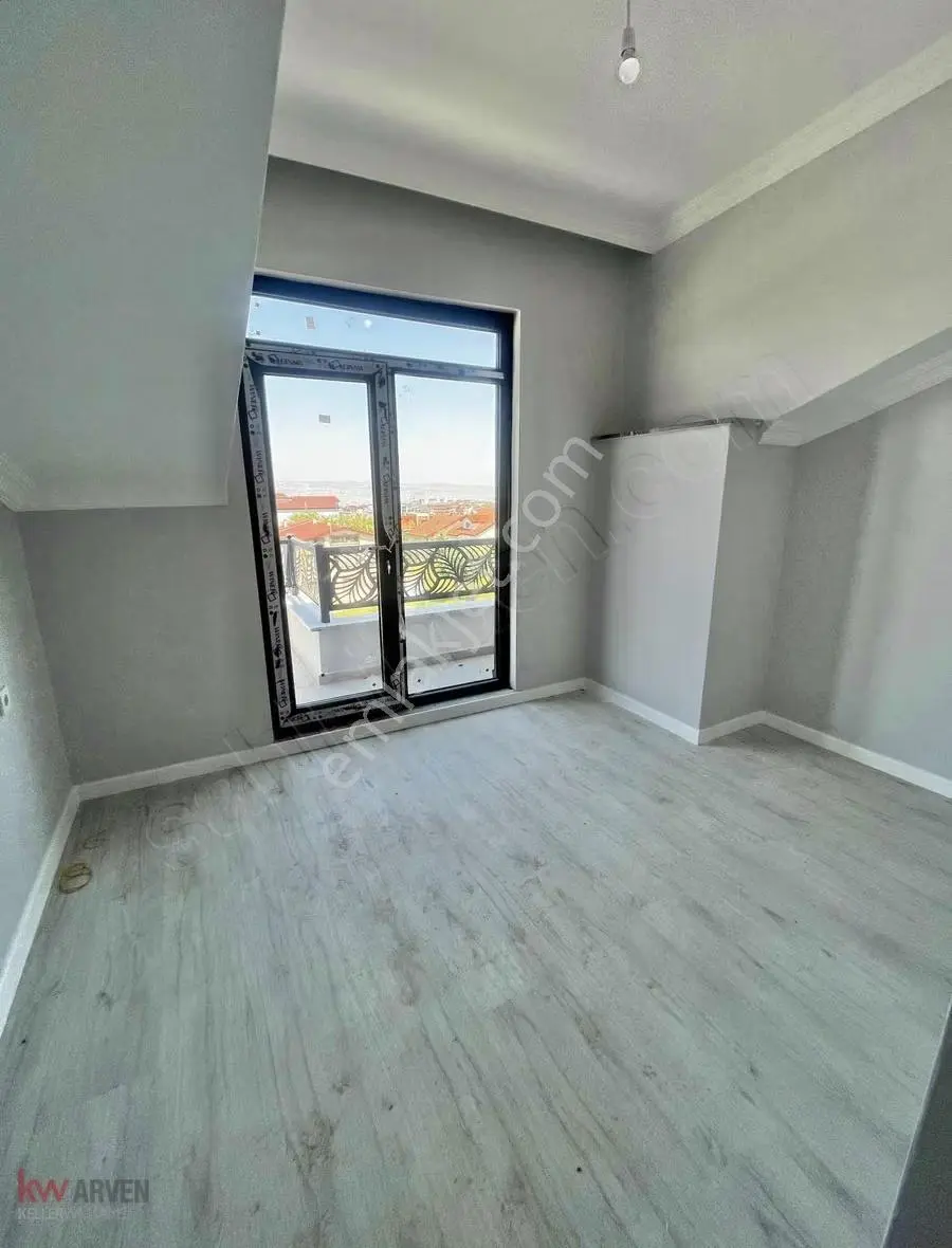 Krediye Uygun Başiskelede Geniş Teraslı 3+1 Çatı Dubleks Daire - Görsel 14