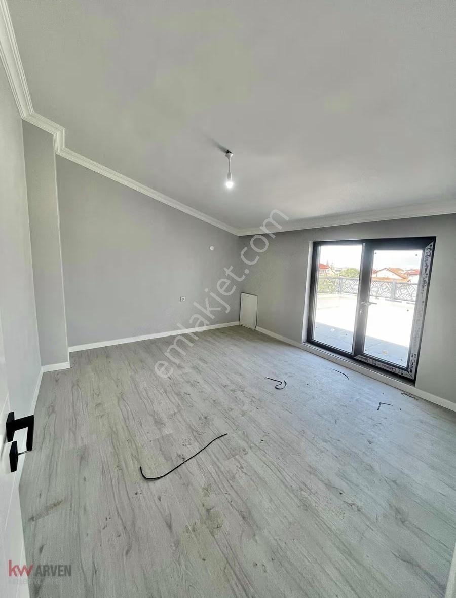 Krediye Uygun Başiskelede Geniş Teraslı 3+1 Çatı Dubleks Daire - Görsel 19