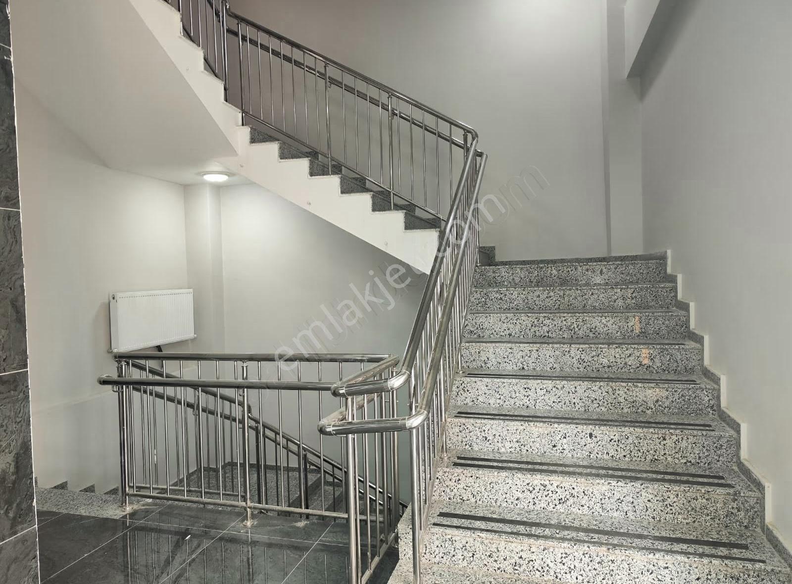 Detay Dan Yıldızkent Şehir Hastanesinin Karşısında Kiralık Ofis - Görsel 13