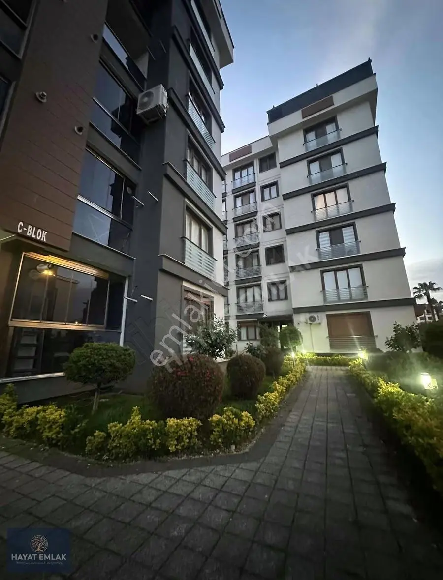 Tuzla İstasyon'da Bahçe Katı 2+1 Kiralık Daire