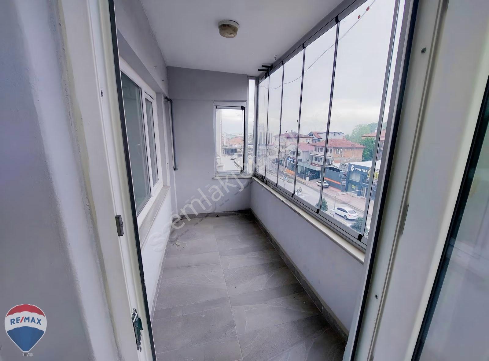 Re/max Dan Adapazarı Tek Yokuşunda Yenilenmiş 3+1 Satılık Daire - Görsel 24