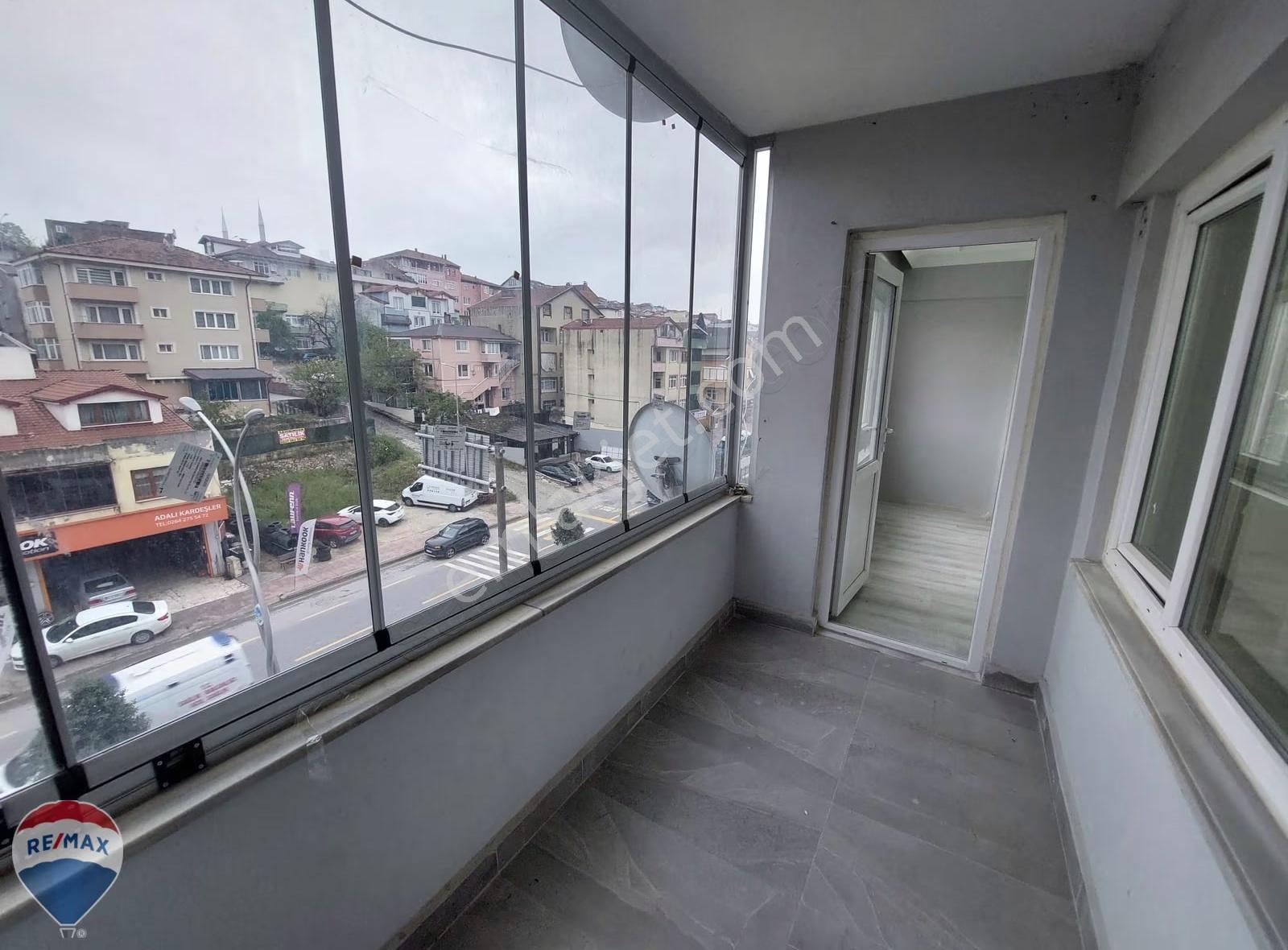 Re/max Dan Adapazarı Tek Yokuşunda Yenilenmiş 3+1 Satılık Daire - Görsel 8