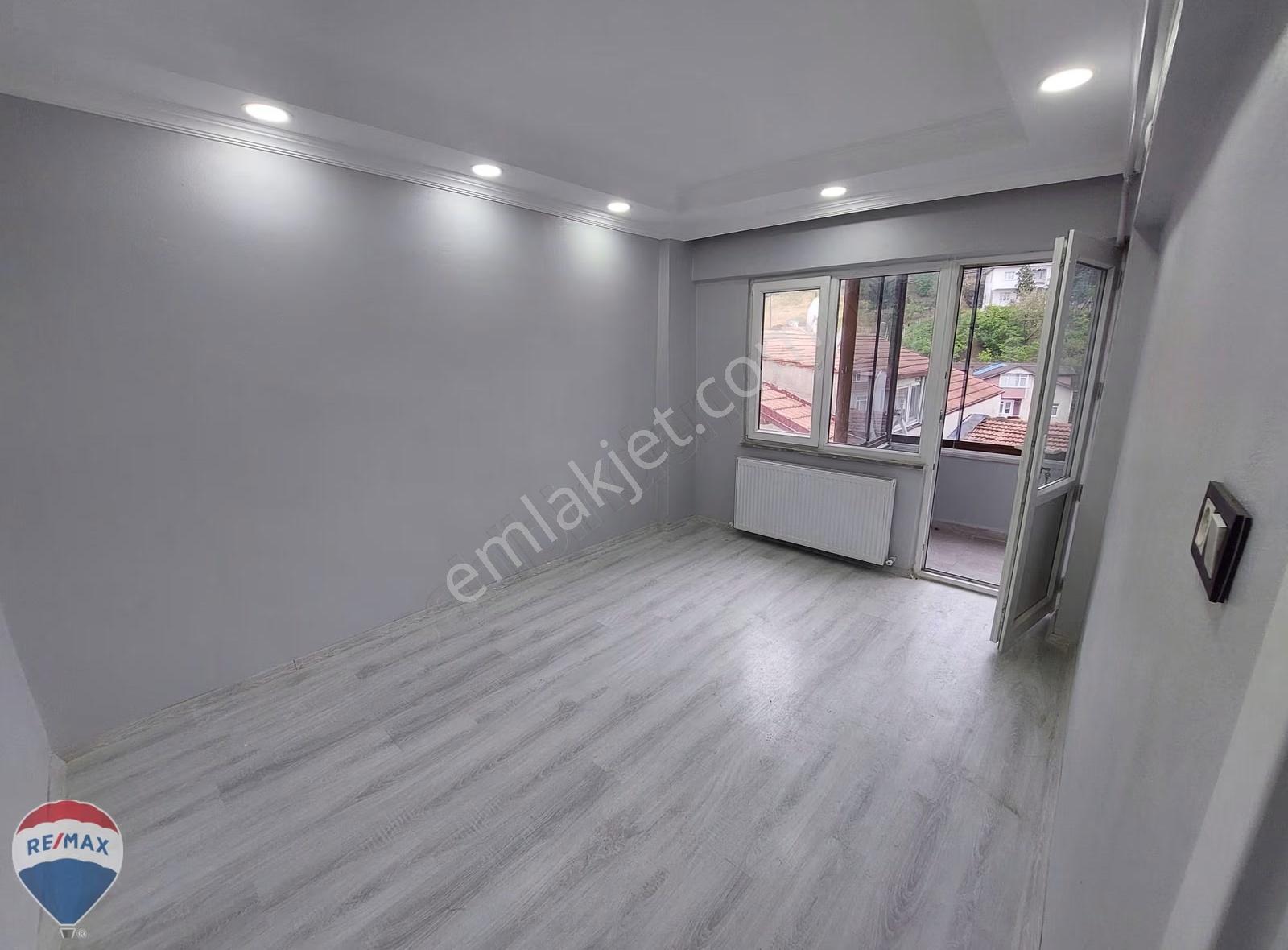 Re/max Dan Adapazarı Tek Yokuşunda Yenilenmiş 3+1 Satılık Daire - Görsel 31