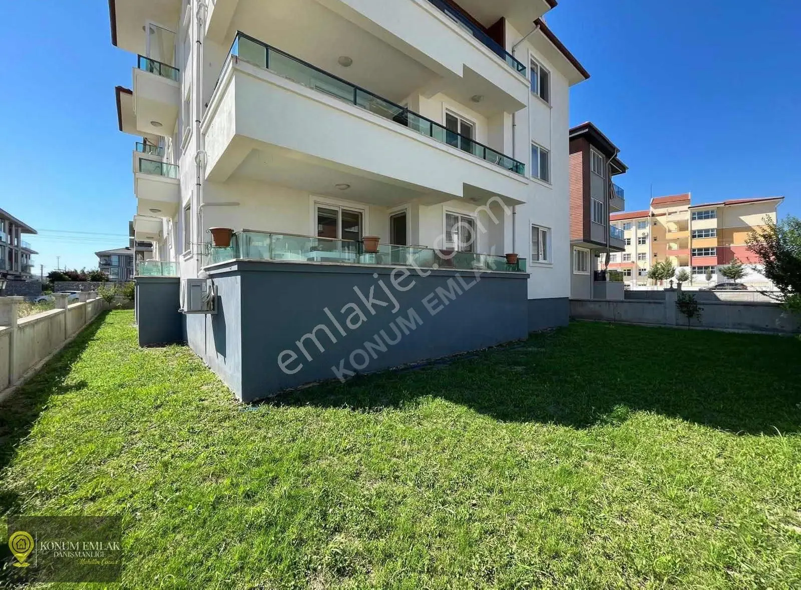 Konum Emlaktan Kiralık 2+1 Ebeveyn Banyolu Geniş Daire