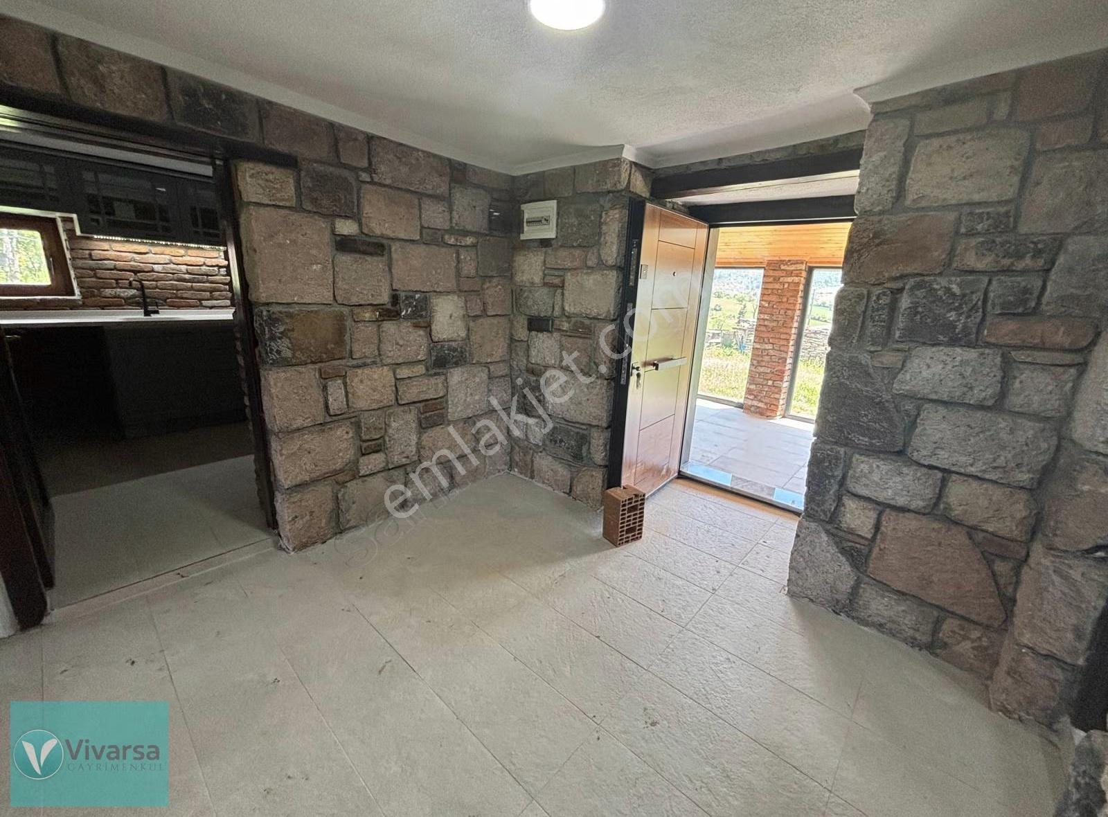 Kaz Dağları Eteğinde Bahçeli 455 M2 Arsa İçerisinde Taş Ev - Görsel 9