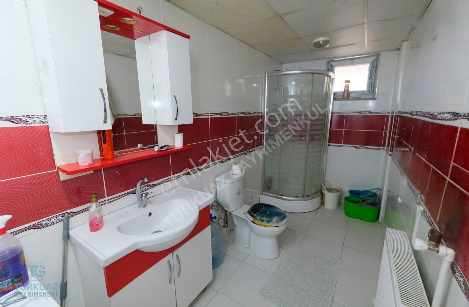Tuna Mahallesinde 1+1 Ortak Kapalı Otoparklı Satılık Daire - Görsel 26