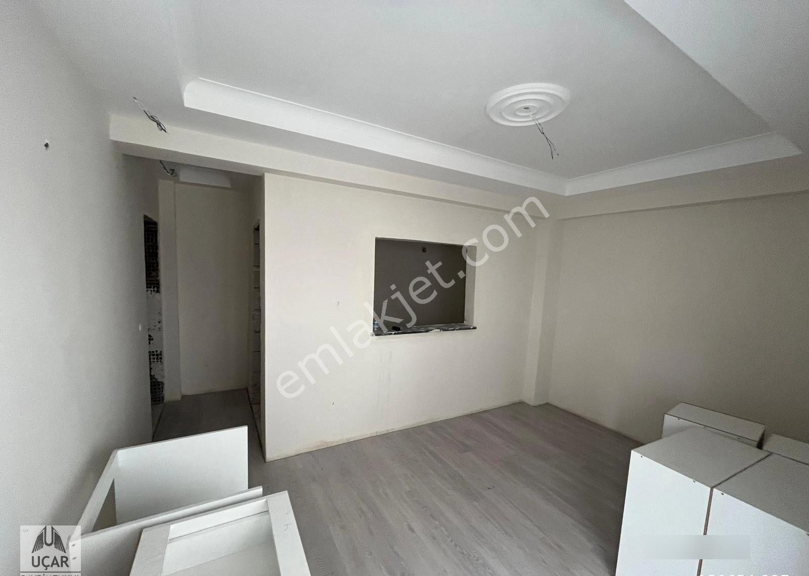 Uçardan Yaya'da Doğalgazlı Sıfır Kapalı Mutfak Asansörlü 1+1 Daire - Görsel 8