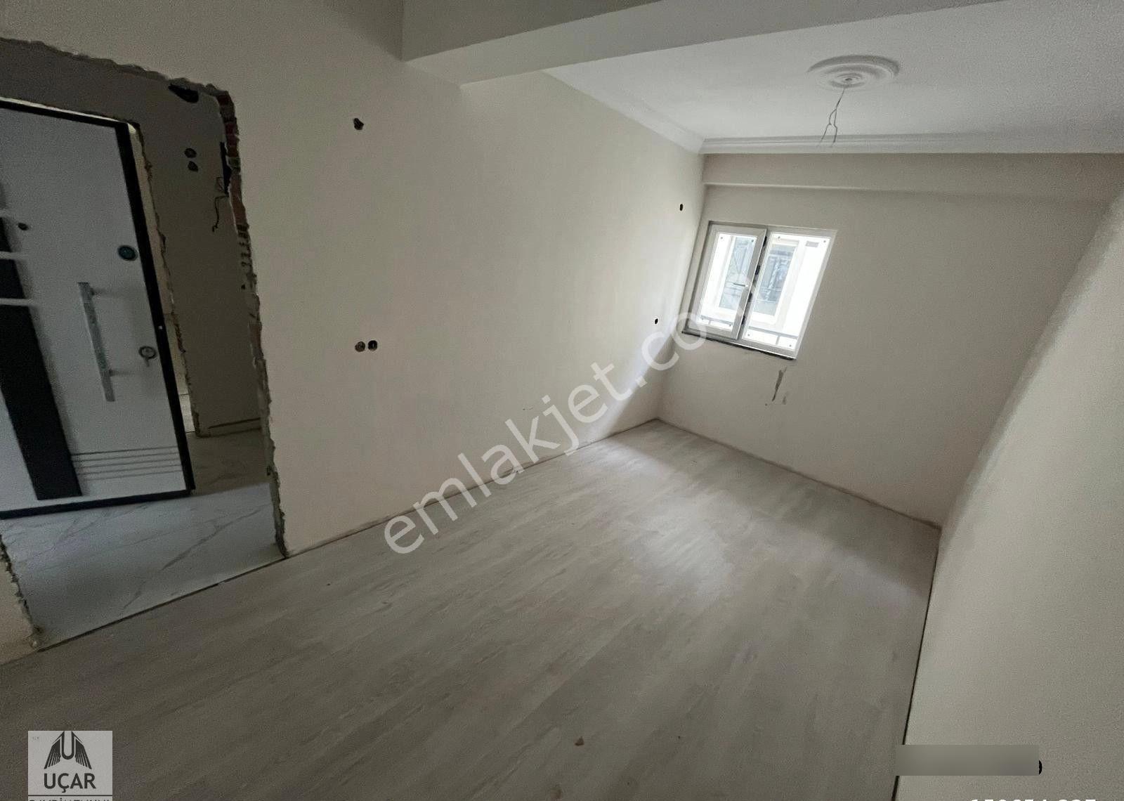 Uçardan Yaya'da Doğalgazlı Sıfır Kapalı Mutfak Asansörlü 1+1 Daire - Görsel 4