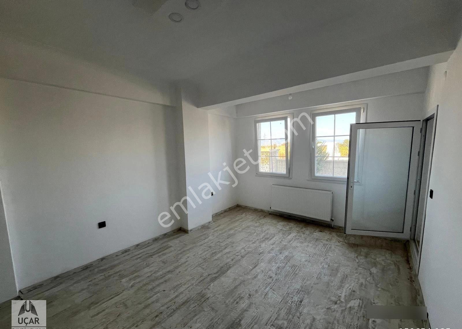 Uçardan Sahile Yakın Site Konseptli Lüks Krediye Uygun 2+1 Daire - Görsel 12