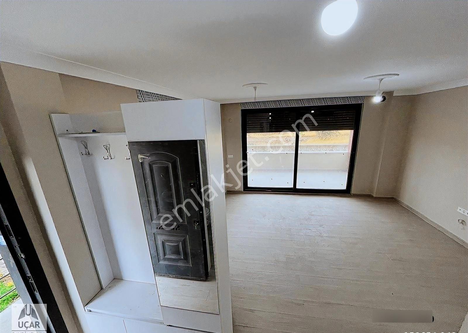 Uçardan 3+1 Ebeveyn Banyolu Bahçeli Lüks Fırsat Villa - Görsel 19