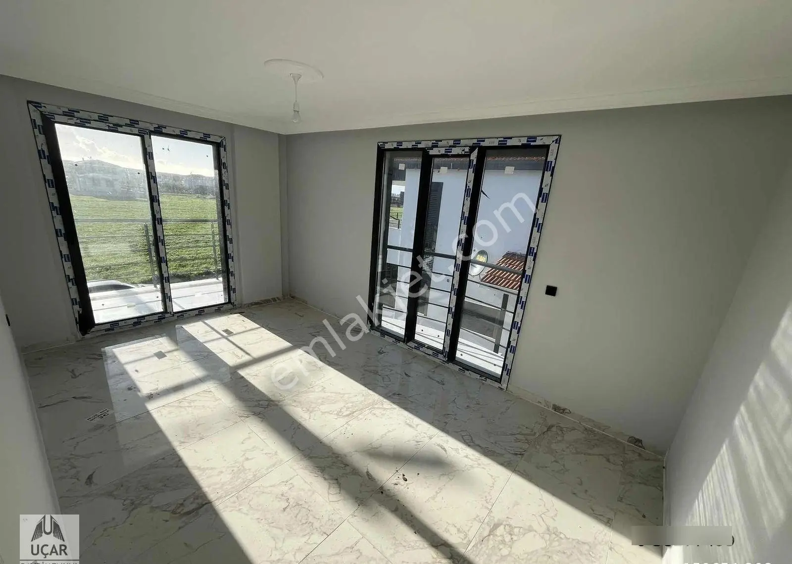 Uçardan Sahilde 3+1 Teraslı Geniş Bahçeli Müstakil Villa - Görsel 5