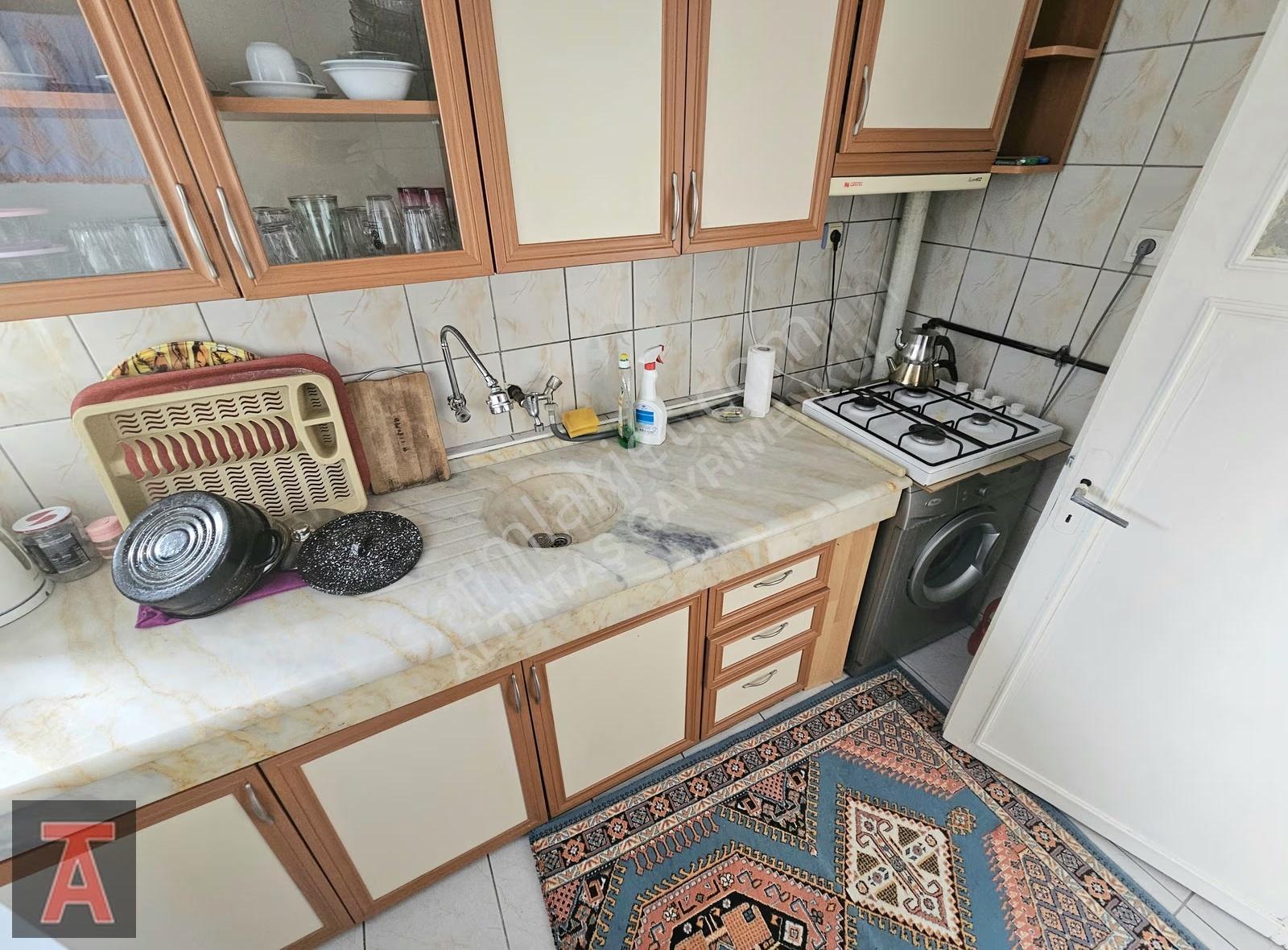 Şeker Mah. Cadde Üzerinde Eşyalı Kiralık 3+1 Daire - Görsel 12