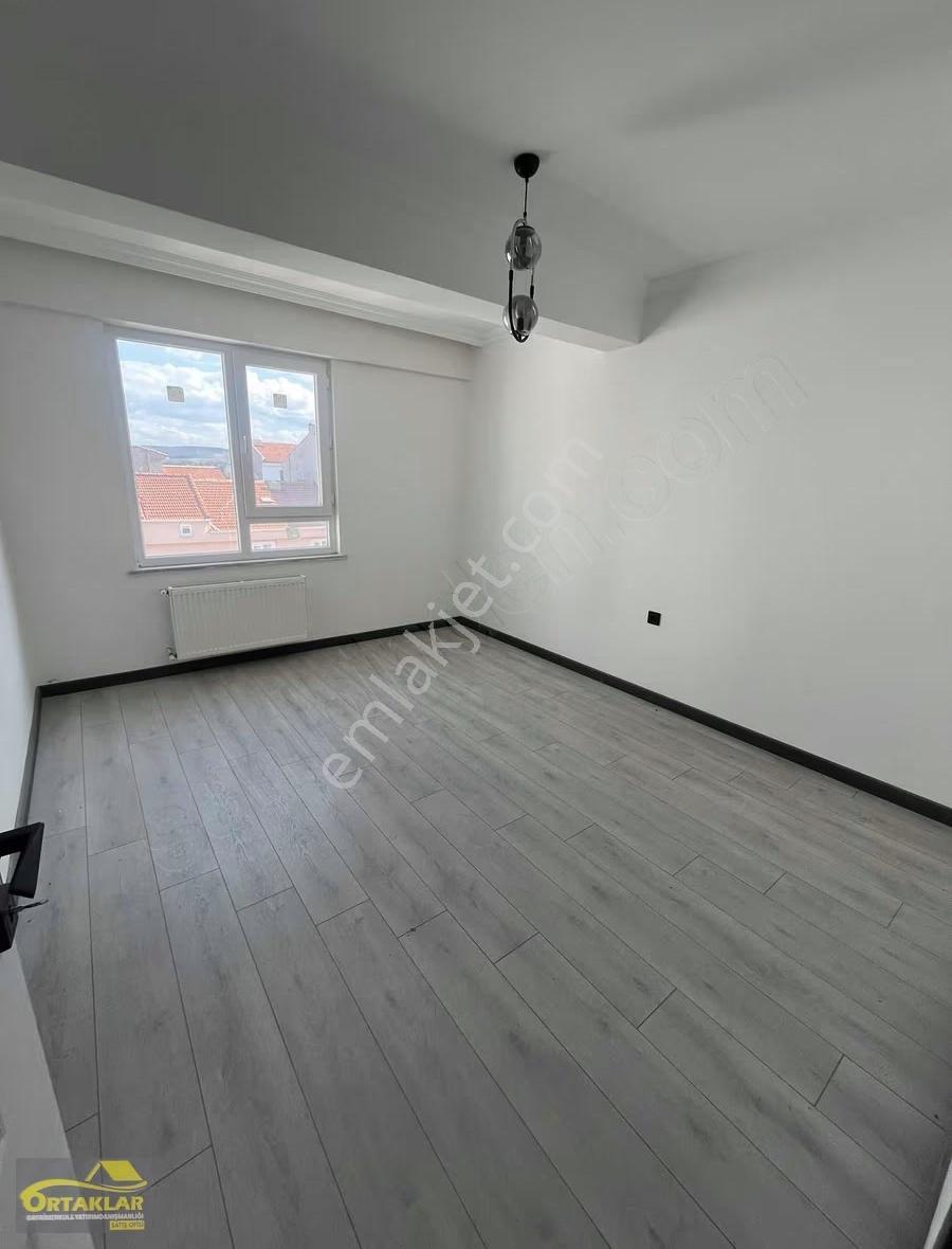 Batıkent Sınırında 240 Metrekare 4+1 - Görsel 15