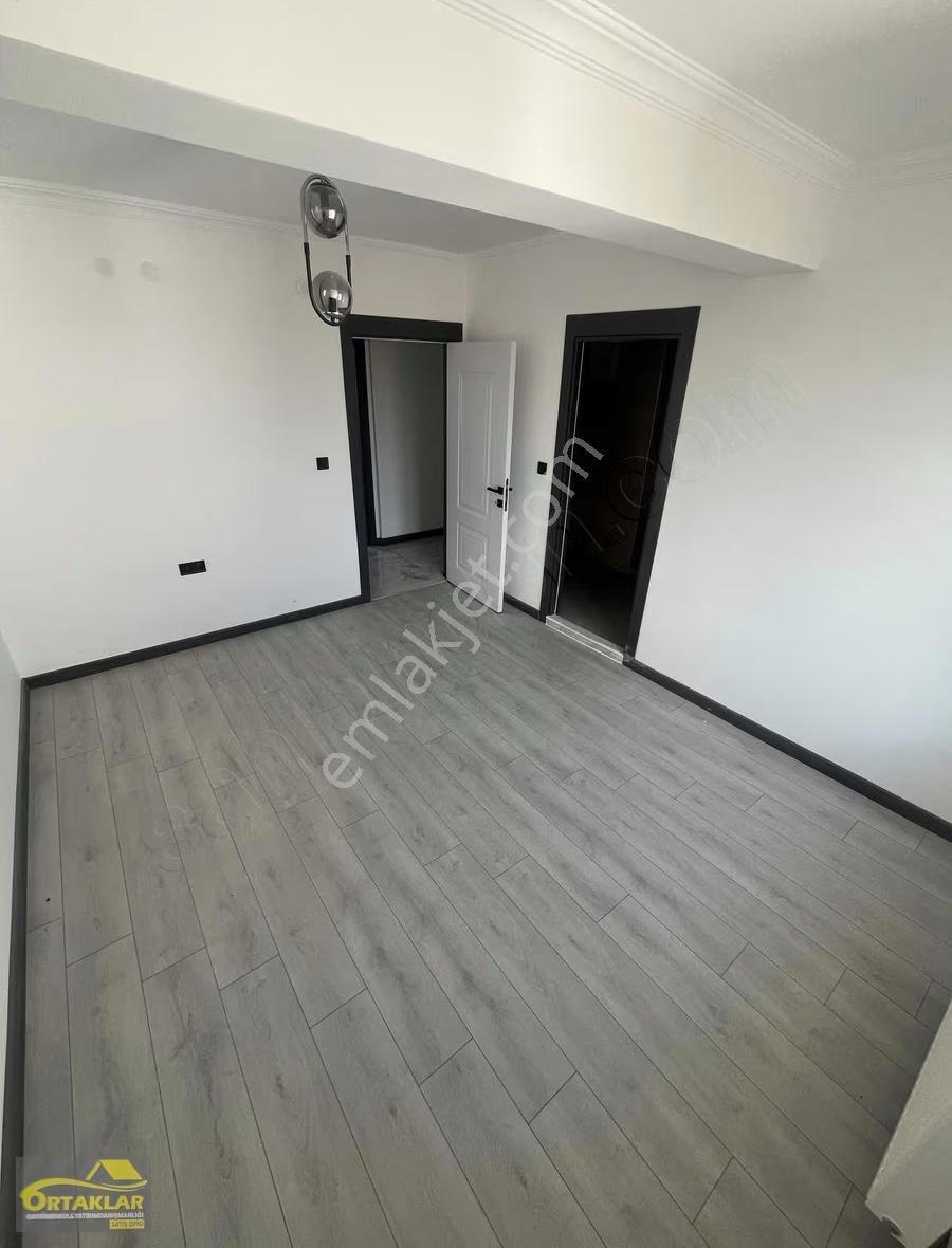 Batıkent Sınırında 240 Metrekare 4+1 - Görsel 13
