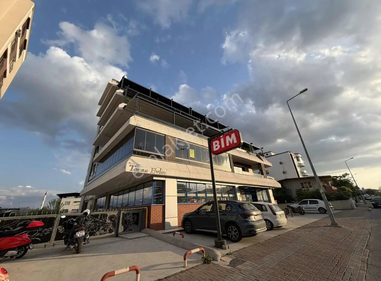 Nazilli'de Işık Gayrimenkul'den Kiralık 4+1 Lüx Daire - Görsel 3
