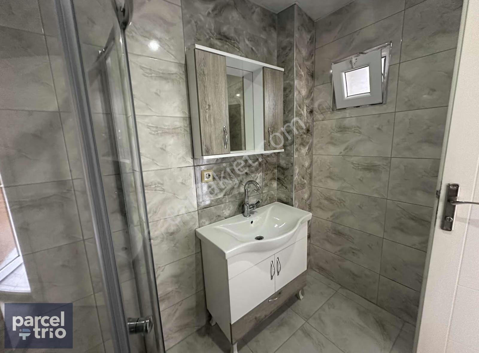 Körfez Mah. Geniş Cam Balkonlu Eşyalı Kiralık 1+1 Daire - Görsel 4