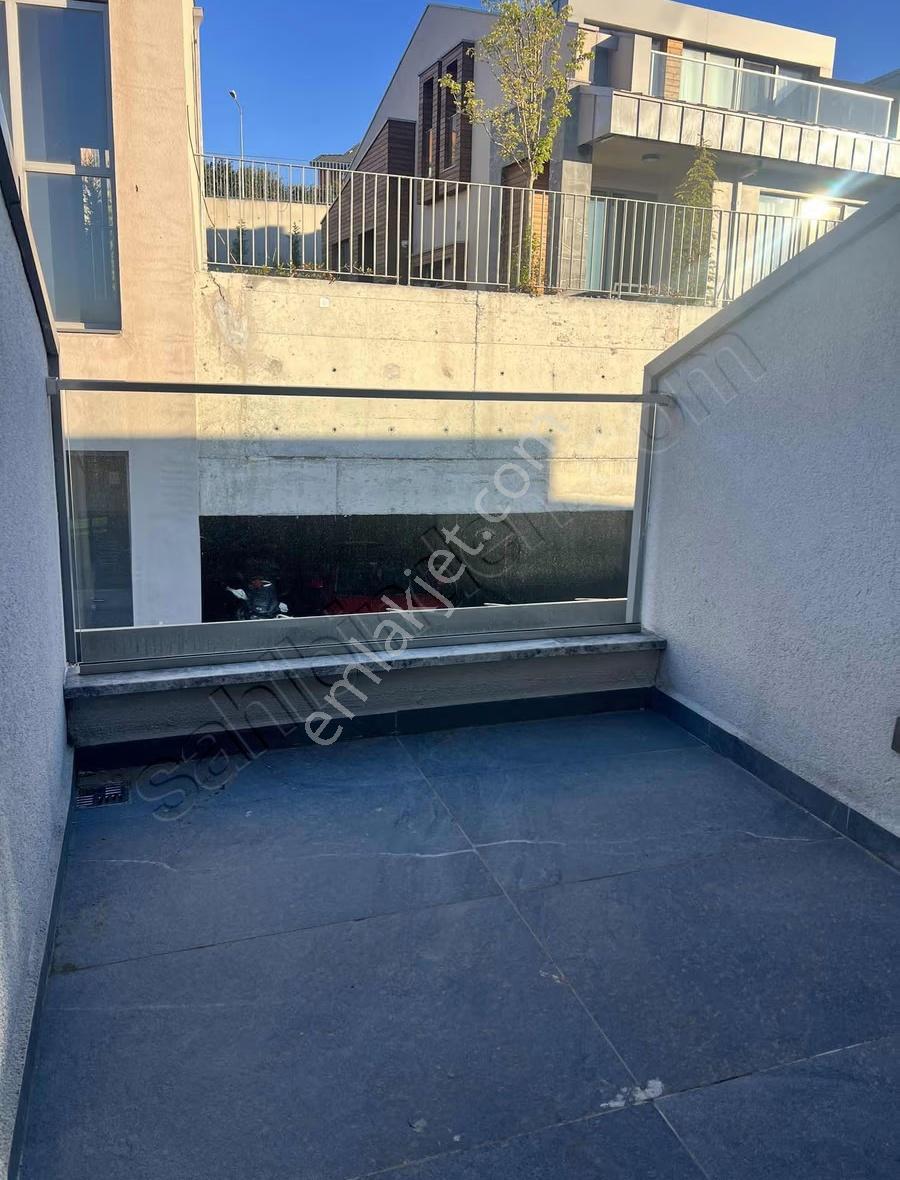 Uskumruköy Dekar Büyük Bahçeli Ferah 4.5+1 Kiralık Villa - Görsel 8